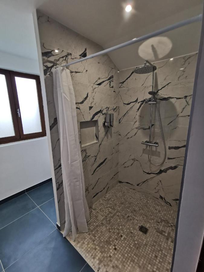 Le Gite Du Brouage Chauny Esterno foto